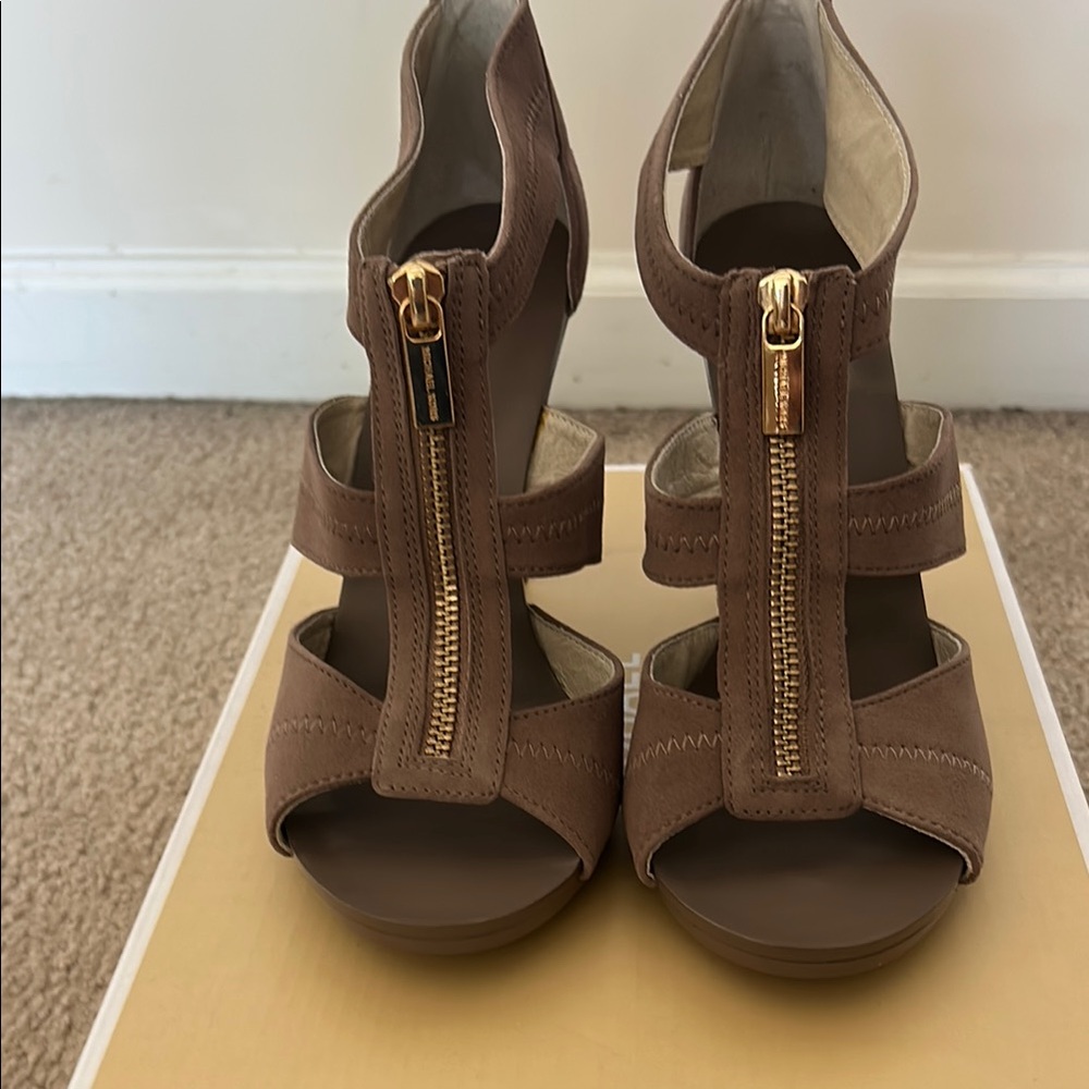 Michael Kors Tan Heels with Gold Zipper